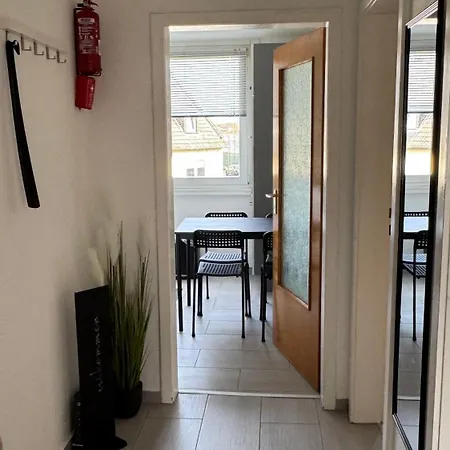 דירה L 2 L 4 Beds L Tv L Wifi L Kitchen L Parking L Autobahn *