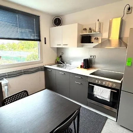 Dutti's L 4 I 8 Beds L Kitchen I Tv Lejlighed *
