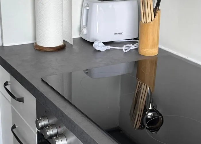 Dutti's - L 2 L 4 Beds L Tv L Wifi L Kitchen L Parking L Autobahn Daire Duisburg