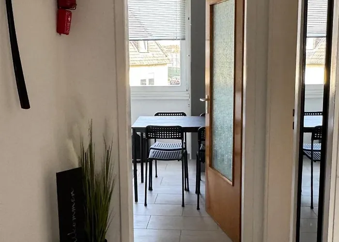 Daire Dutti's - L 2 L 4 Beds L Tv L Wifi L Kitchen L Parking L Autobahn *